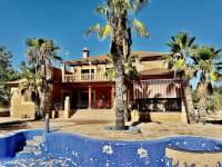 Resale - Finca / Country Property - Los Montesinos