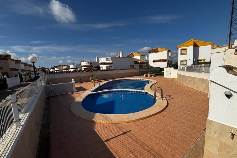 Reventa - Detached House / Villa - Guardamar Del Segura - El Raso