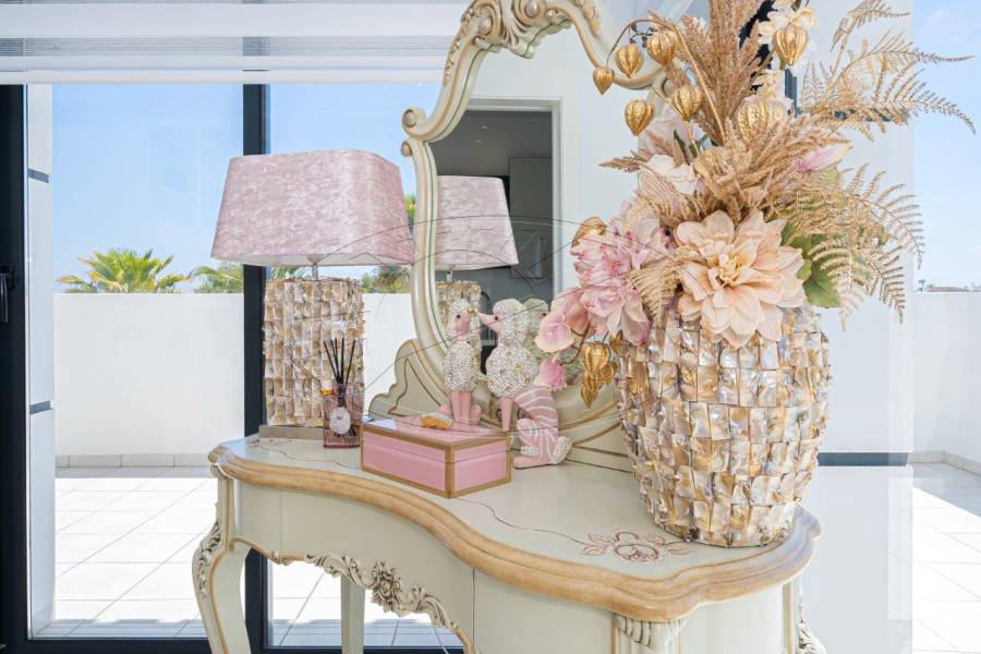 Resale - Villa - Ciudad Quesada