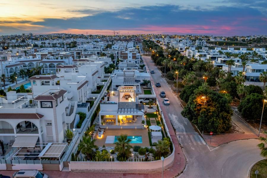 Resale - Villa - Ciudad Quesada - Rojales