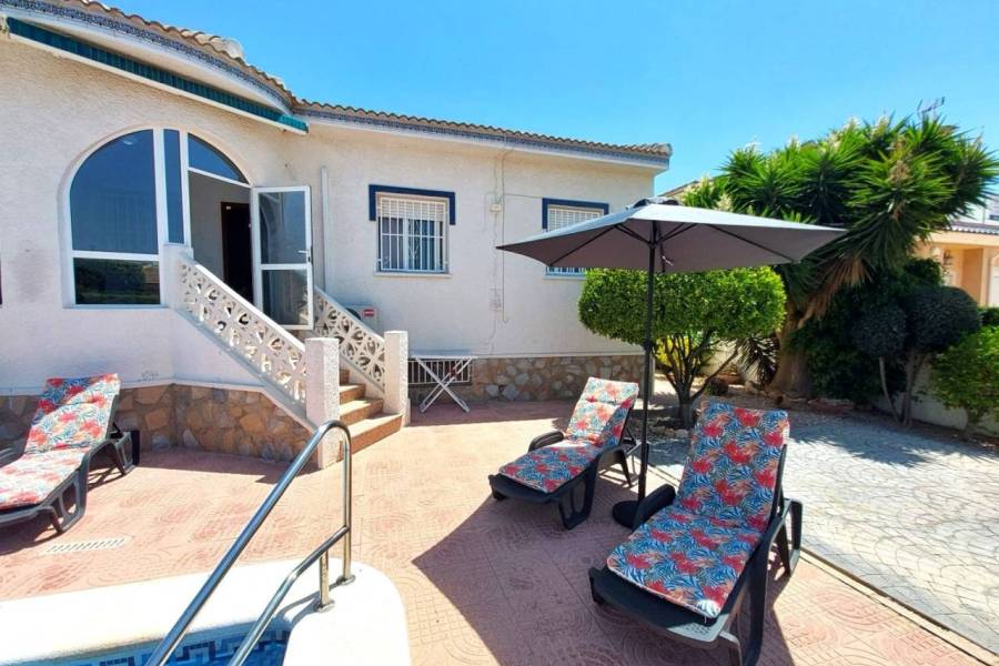 Reventa - Villa - Ciudad Quesada - Pueblo Bravo
