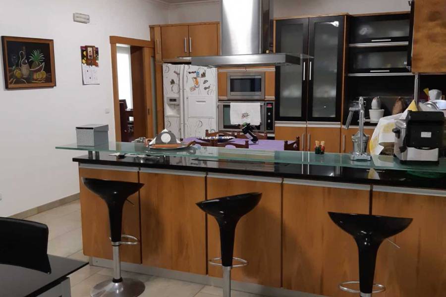 Resale - Villa - Funchal