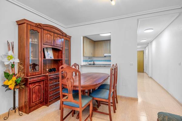 Apartment - Resale - Torrevieja - Torrevieja