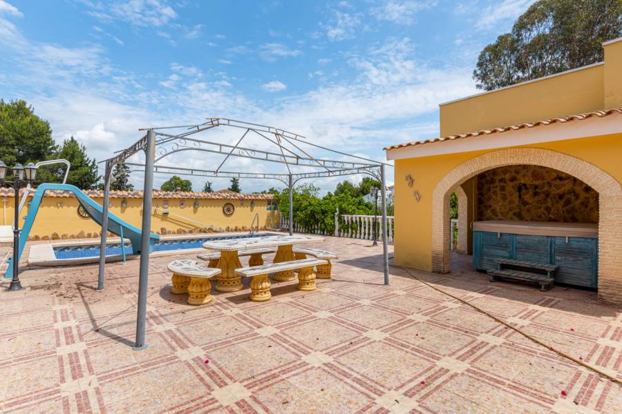 Resale - Villa - Jacarilla
