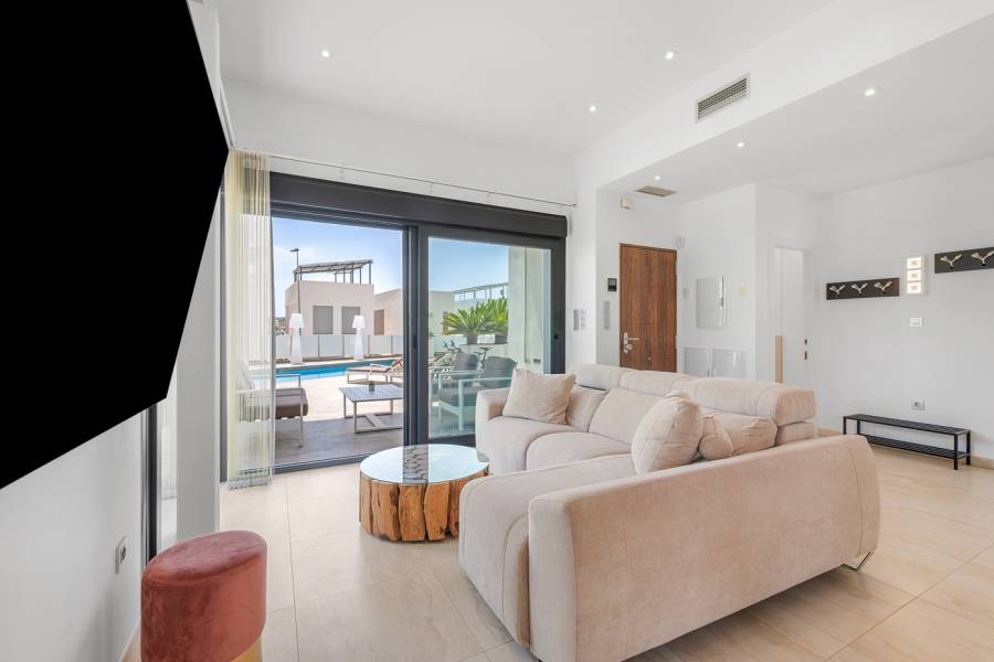 Resale - Villa - Orihuela costa - Villamartín