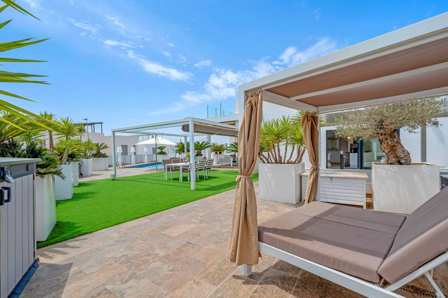 Resale - Villa - Orihuela costa - Villamartín