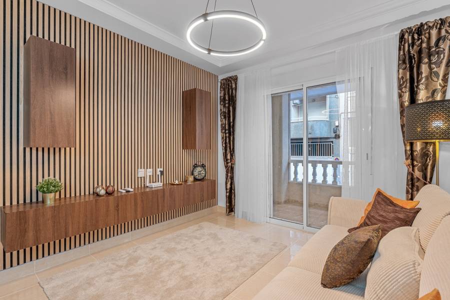 Resale - Apartment - Torrevieja - Playa del Cura