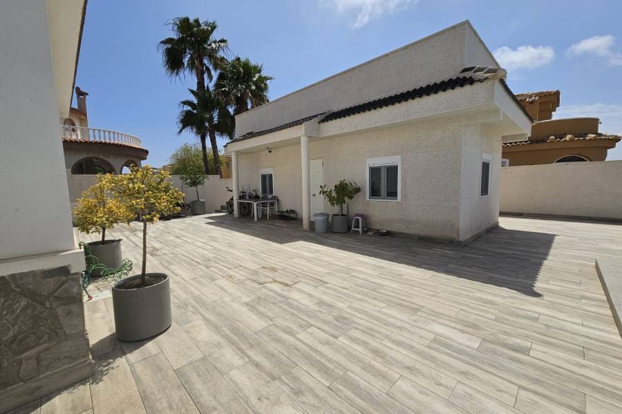 Reventa - Villa - Ciudad Quesada - Lo Pepin
