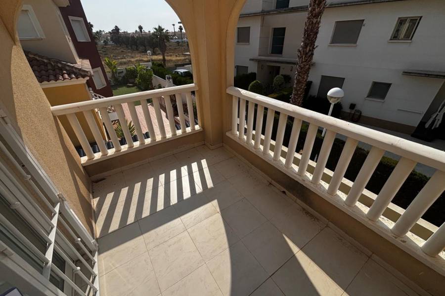 Resale - Townhouse - Ciudad Quesada