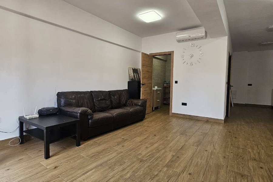 Reventa - Commercial property - Guardamar Del Segura - Town Guardamar