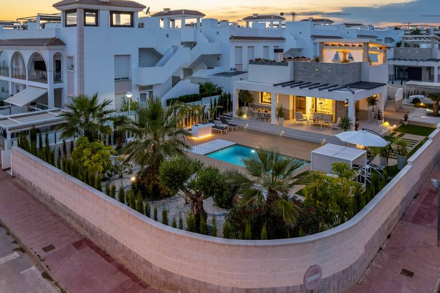 Resale - Villa - Ciudad Quesada - Rojales