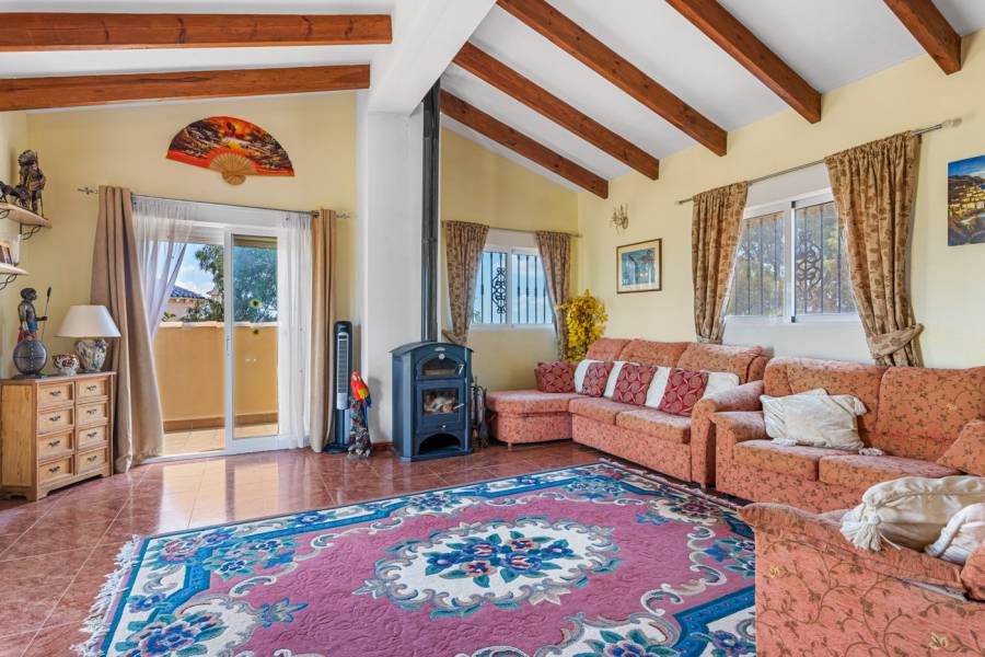 Resale - Villa - Jacarilla