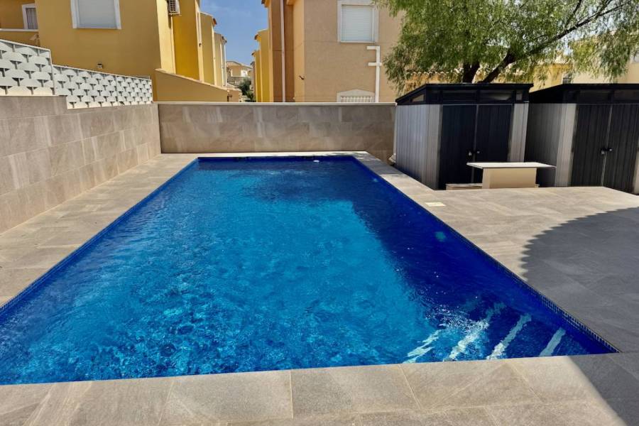 Reventa - Villa - Ciudad Quesada - Lo Pepin