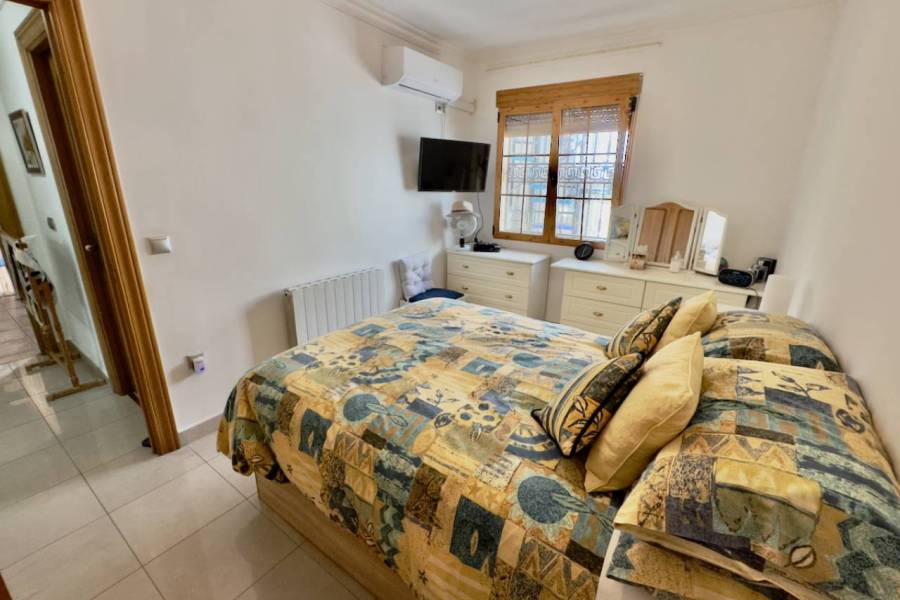 Resale - Villa - Benijofar