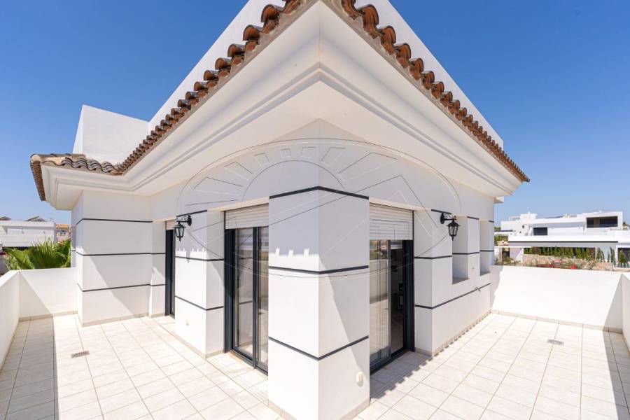 Resale - Villa - Ciudad Quesada