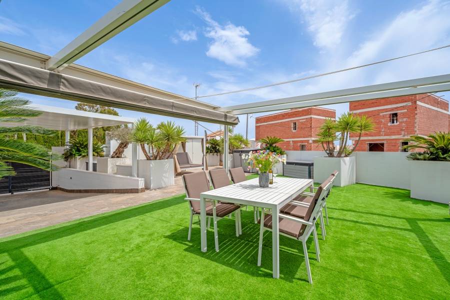 Resale - Villa - Orihuela costa - Villamartín