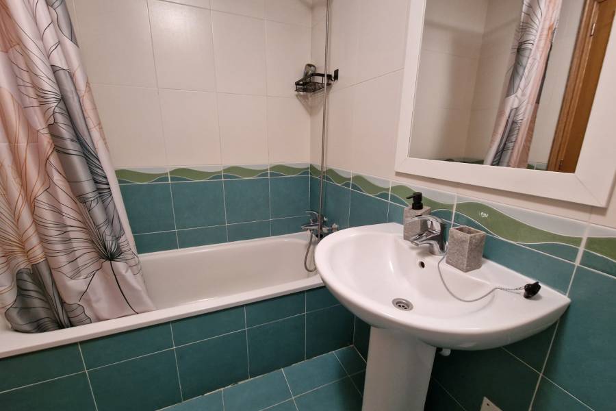 Resale - Apartment - Guardamar Del Segura - SUP-7 & Port Area