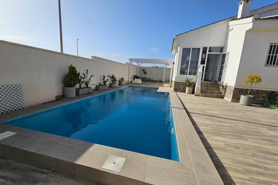 Reventa - Villa - Ciudad Quesada - Lo Pepin