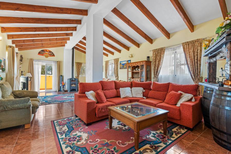 Resale - Villa - Jacarilla