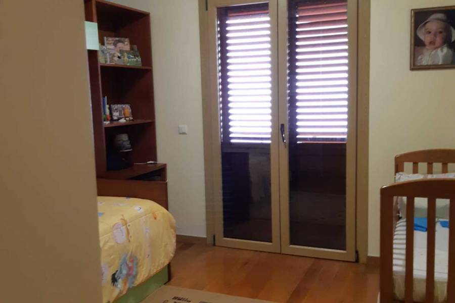 Resale - Villa - Funchal