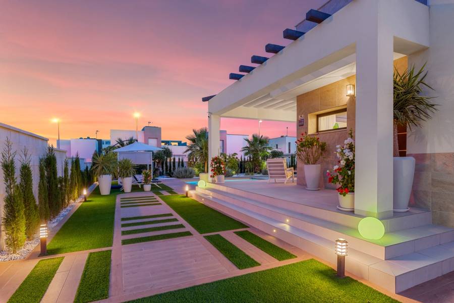 Resale - Villa - Ciudad Quesada - Rojales