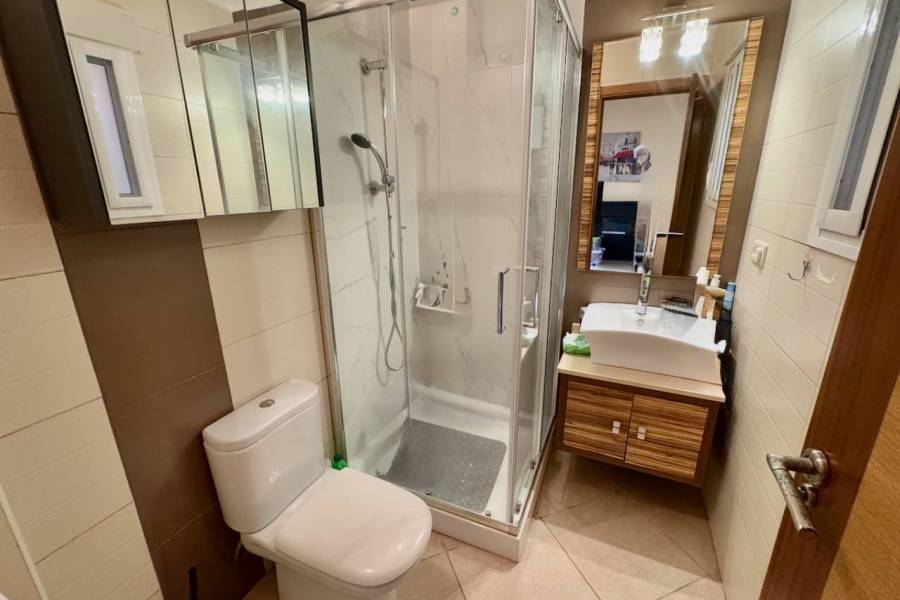 Resale - Apartment - Formentera del Segura