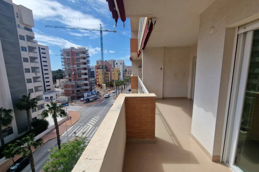 Resale - Apartment - Guardamar Del Segura - SUP-7 & Port Area