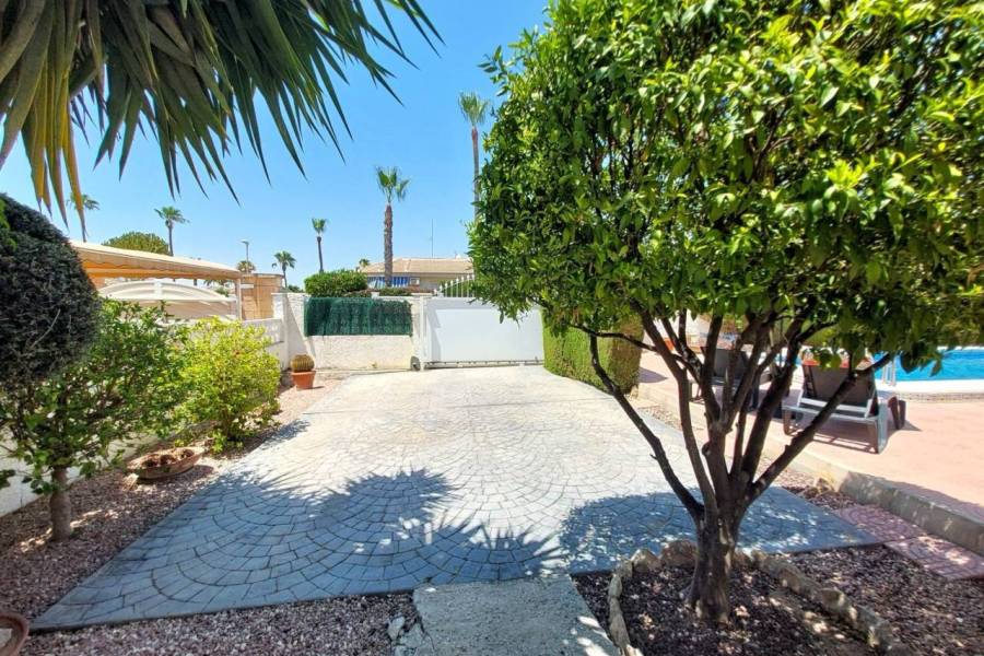 Reventa - Villa - Ciudad Quesada - Pueblo Bravo