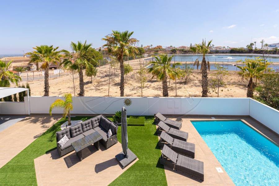 Resale - Villa - Ciudad Quesada