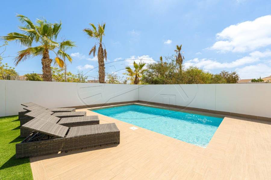 Resale - Villa - Ciudad Quesada