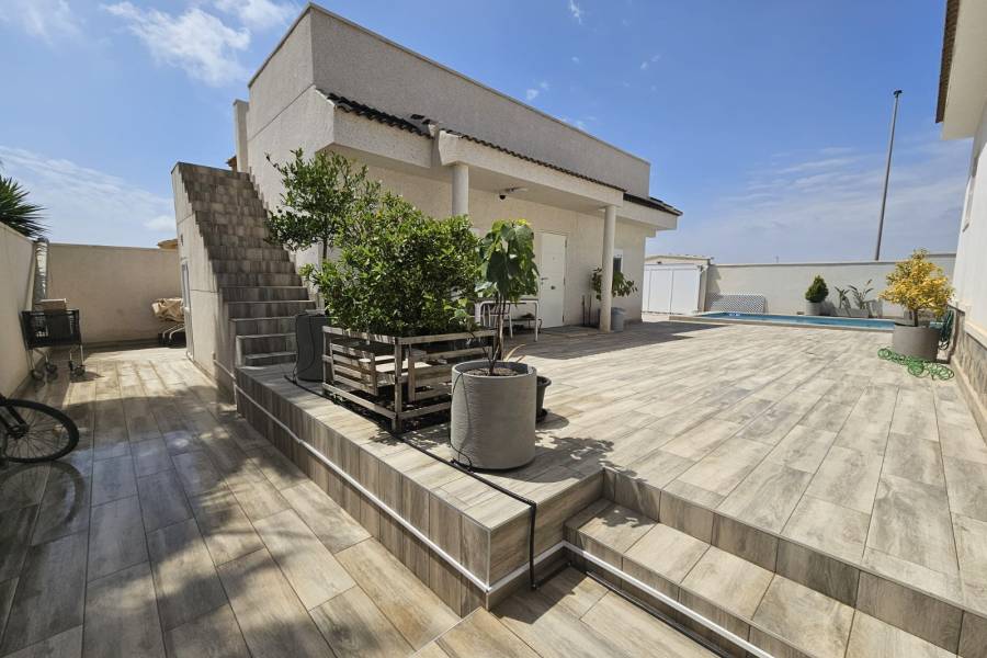 Reventa - Villa - Ciudad Quesada - Lo Pepin