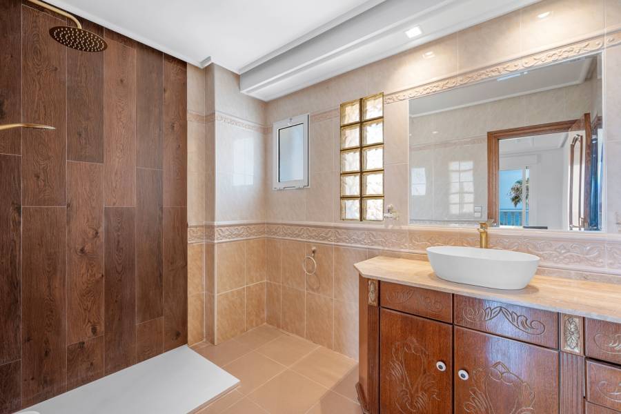 Reventa - Villa - Torrevieja