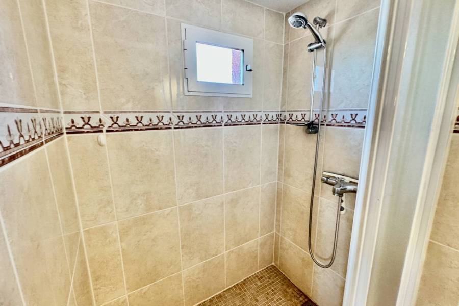 Reventa - Villa - Ciudad Quesada - Lo Pepin