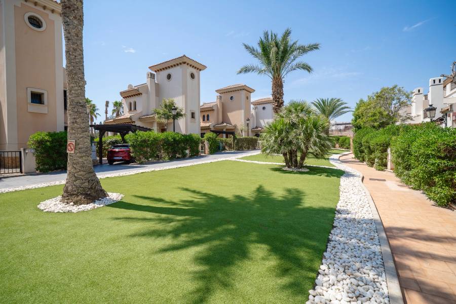Resale - bungalow - Algorfa