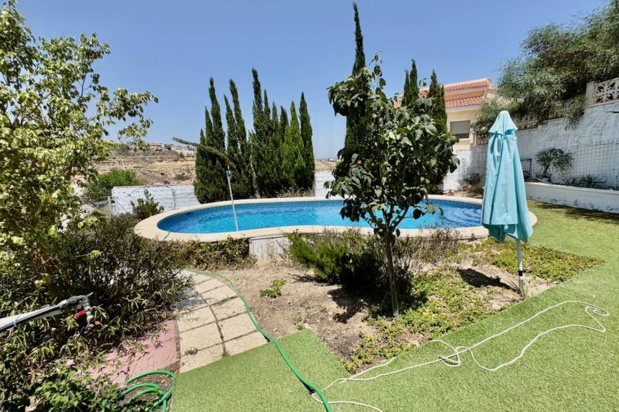 Resale - Villa - Ciudad Quesada