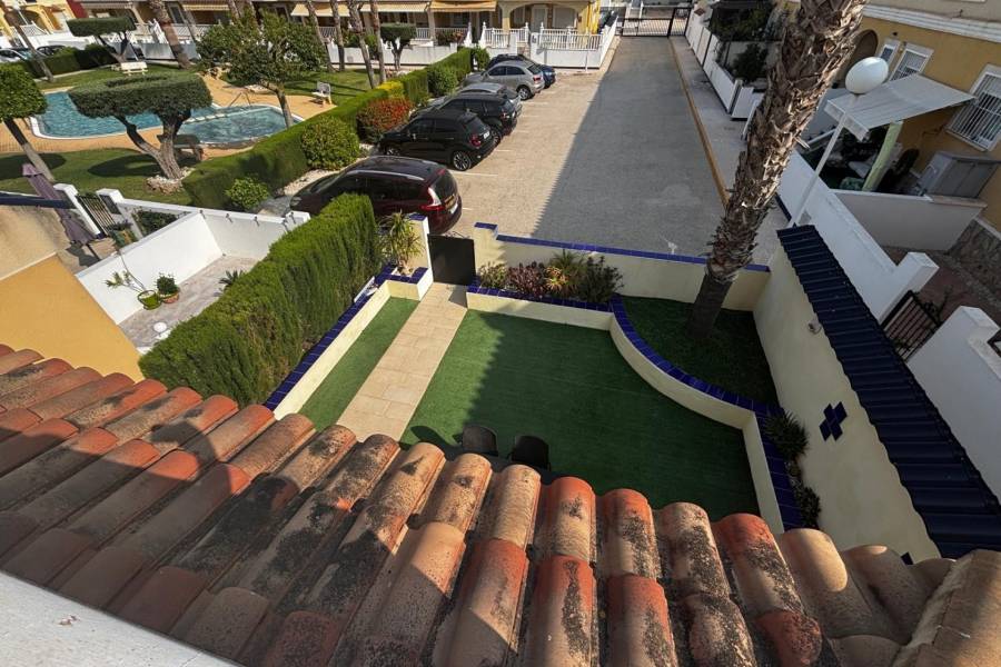 Resale - Townhouse - Ciudad Quesada