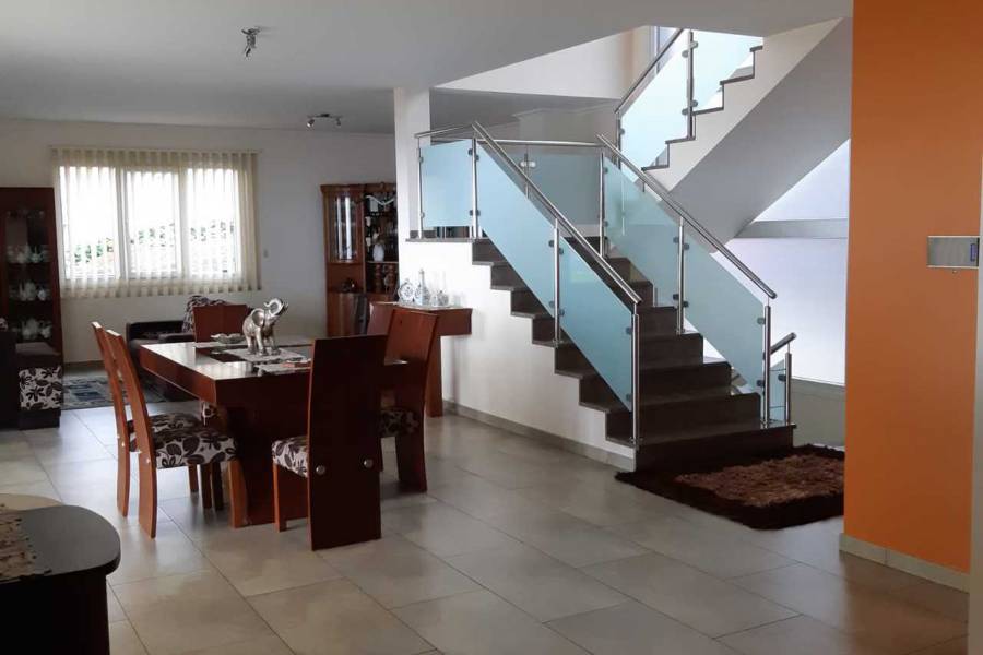 Resale - Villa - Funchal