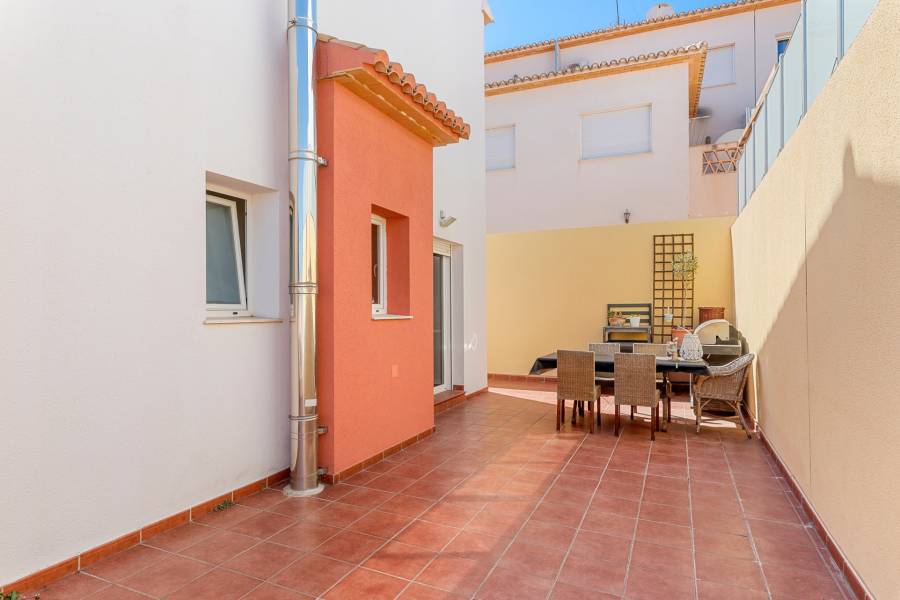 Resale - Villa - Alfas del Pi - Alfas Del Pi