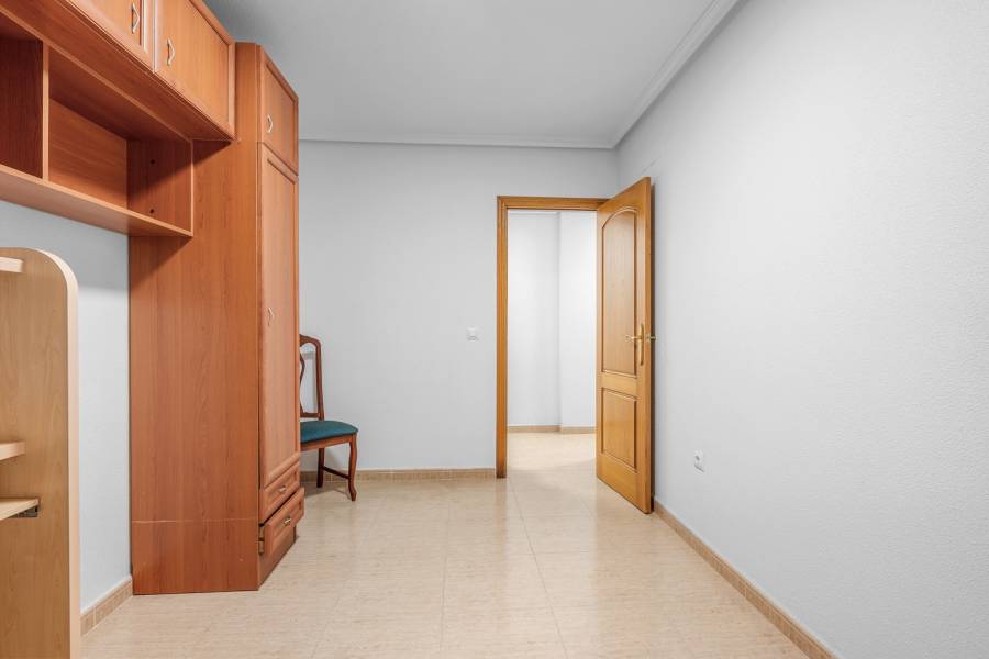 Resale - Apartment - Torrevieja