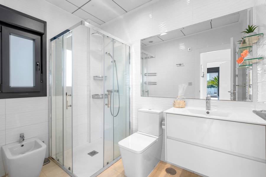 Resale - Villa - Orihuela costa - Villamartín
