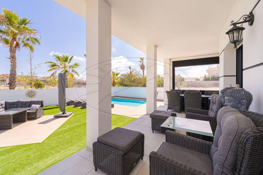 Resale - Villa - Ciudad Quesada