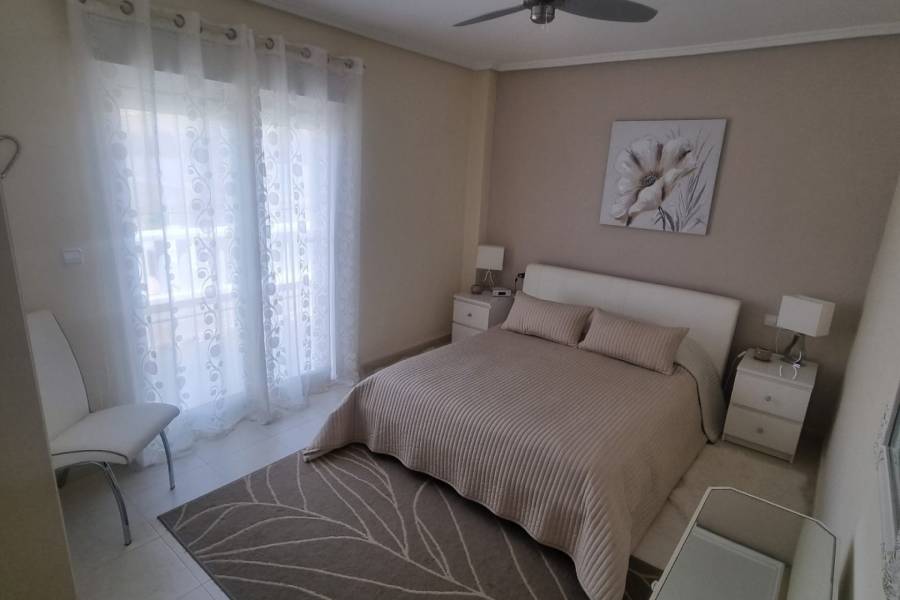 Resale - Townhouse - Ciudad Quesada
