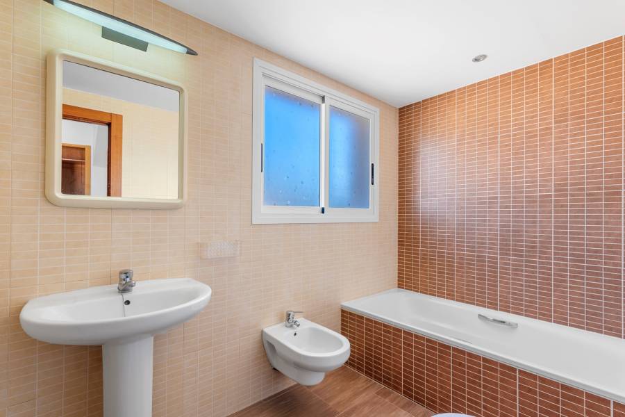 Resale - Villa - Alfas del Pi - Alfas Del Pi