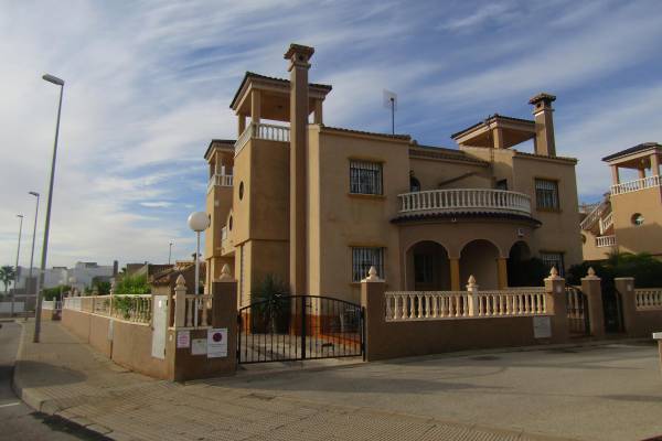 Q - Resale - El Raso - Guardamar - El Raso - Guardamar Q - Resale - El Raso - Guardamar - El Raso - Guardamar