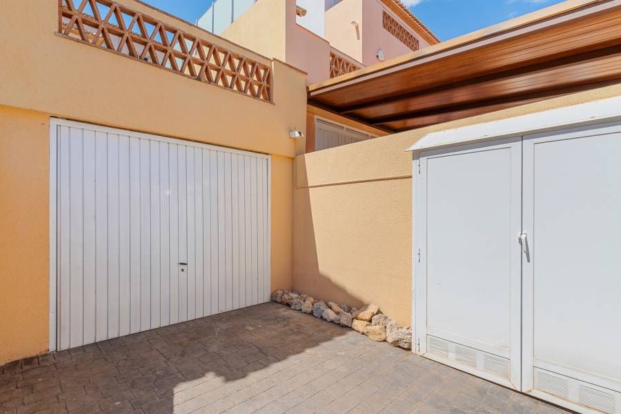 Resale - Villa - Alfas del Pi - Alfas Del Pi