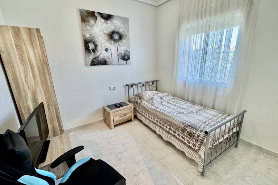 Reventa - Villa - Ciudad Quesada - Lo Pepin