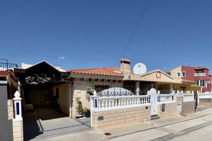 Resale - Villa - Benijofar