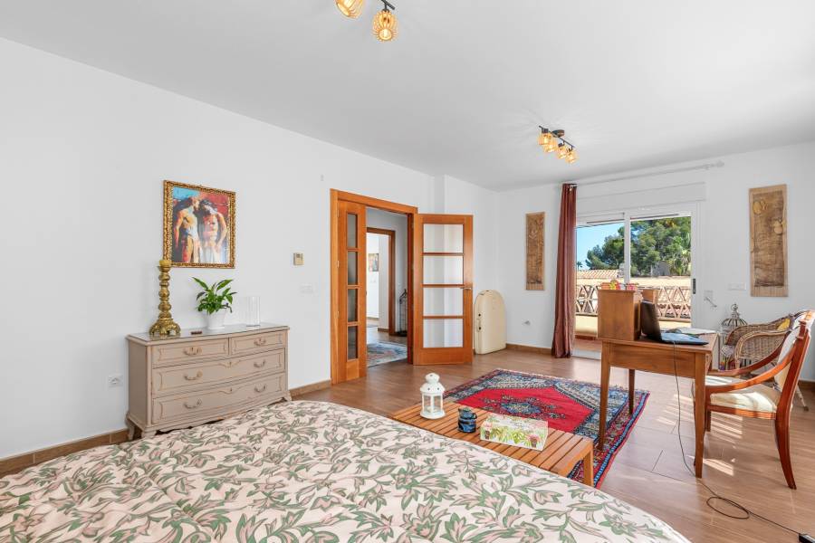Resale - Villa - Alfas del Pi - Alfas Del Pi