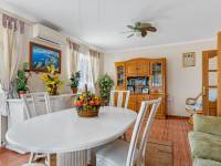 Resale - Villa - Jacarilla