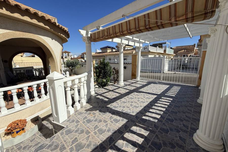 Resale - Villa - Benimar